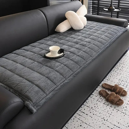 LuxeShield™ Quilted Mat — Transform Your Sofa into a Flawless Oasis of Protection and Cozy Comfort