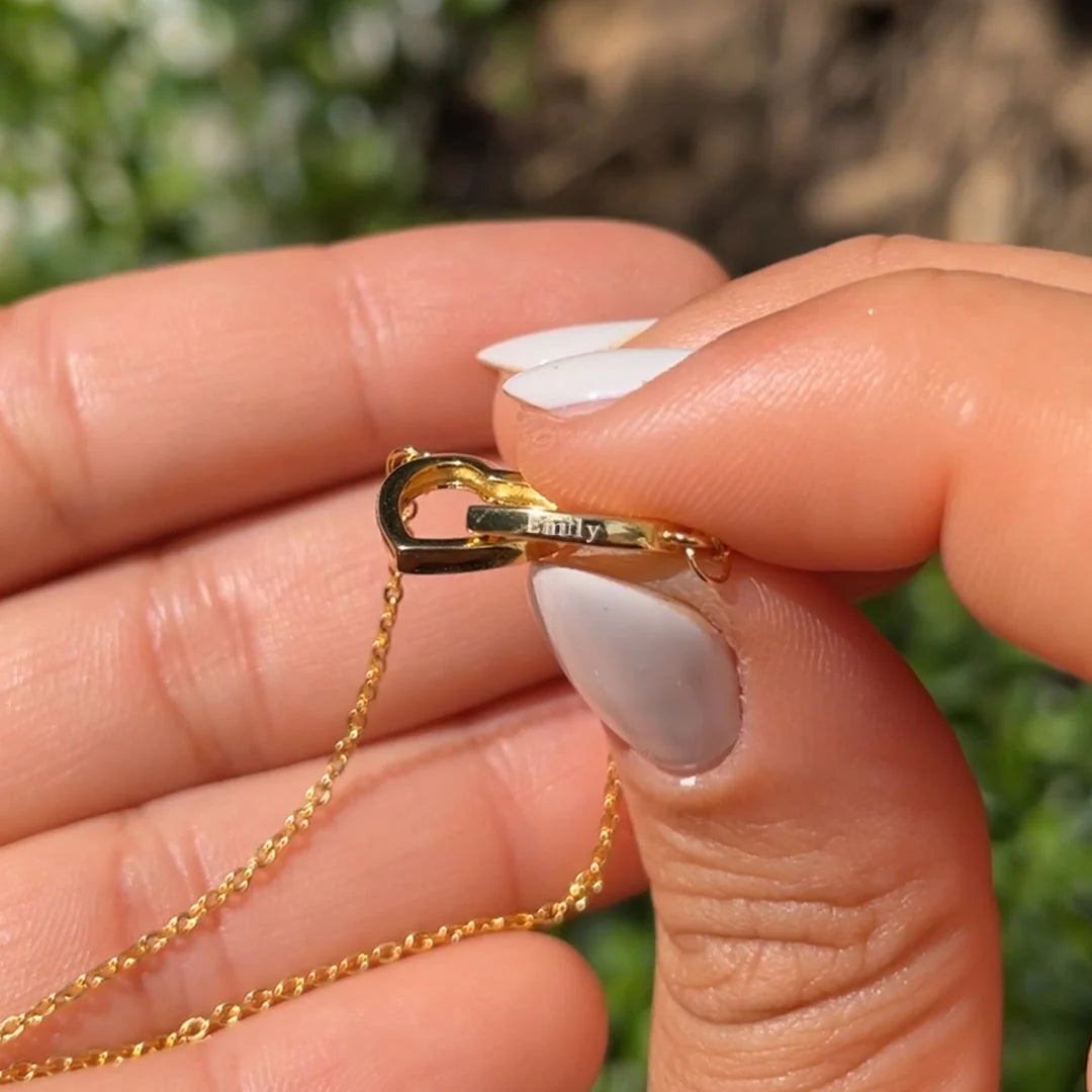 AmoraVibe™ – Ignite Lasting Passion with Every Heartfelt Piece