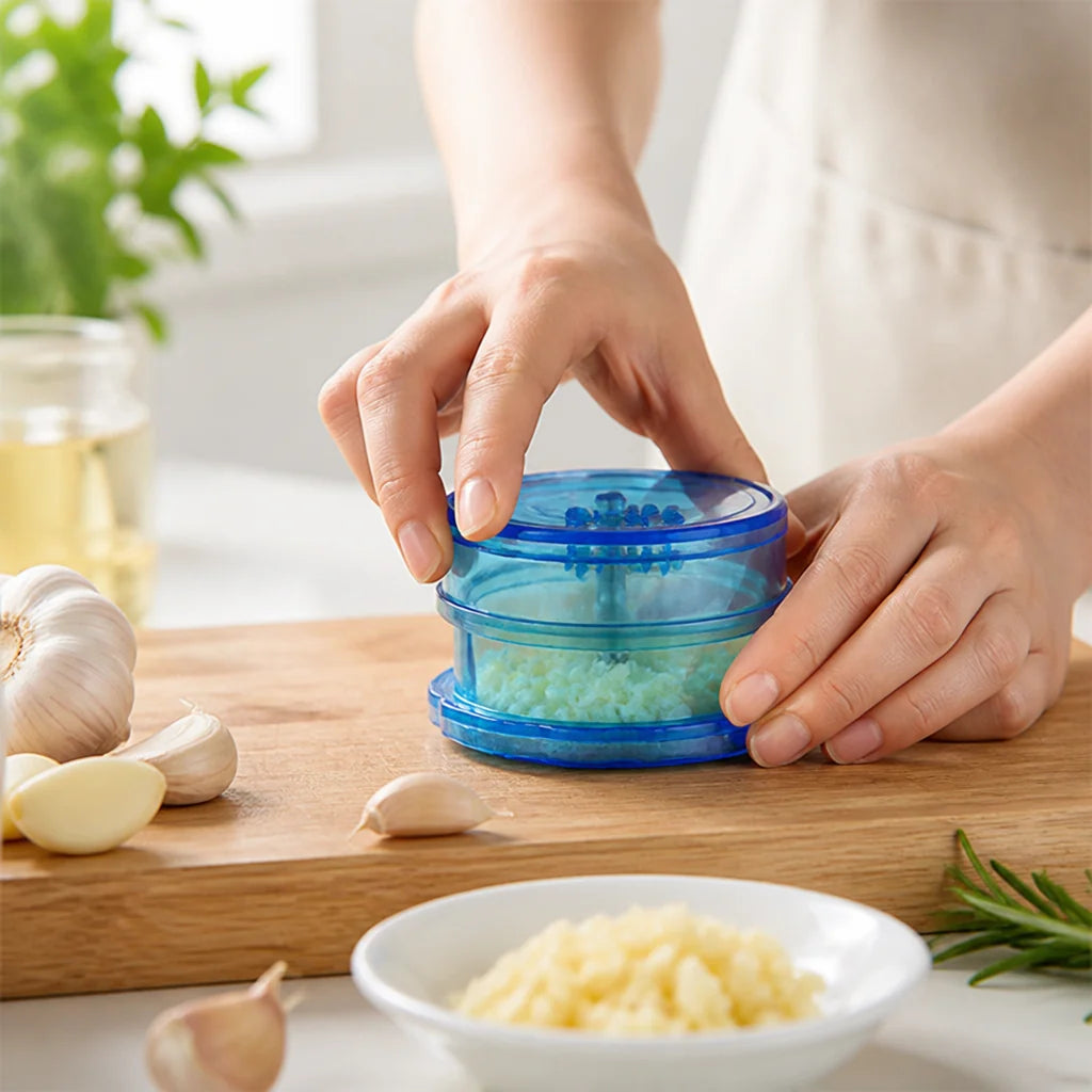 Ergonomic Food-Safe Garlic Chopper with Twisting Mechanism