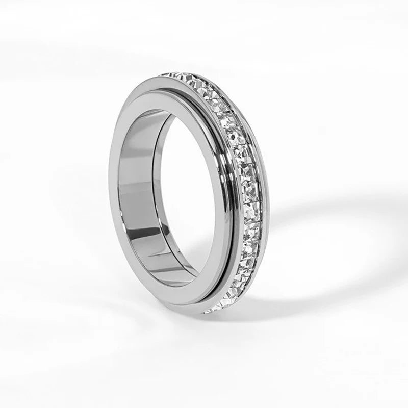FlowSphere™ — Sparkling Elegance with a Pleasant Rotating Function