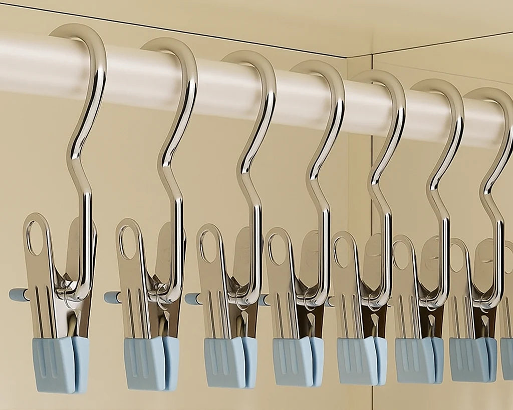 FlexiClip™ — Rust-free gentle hold for flawless laundry, anytime and anywhere