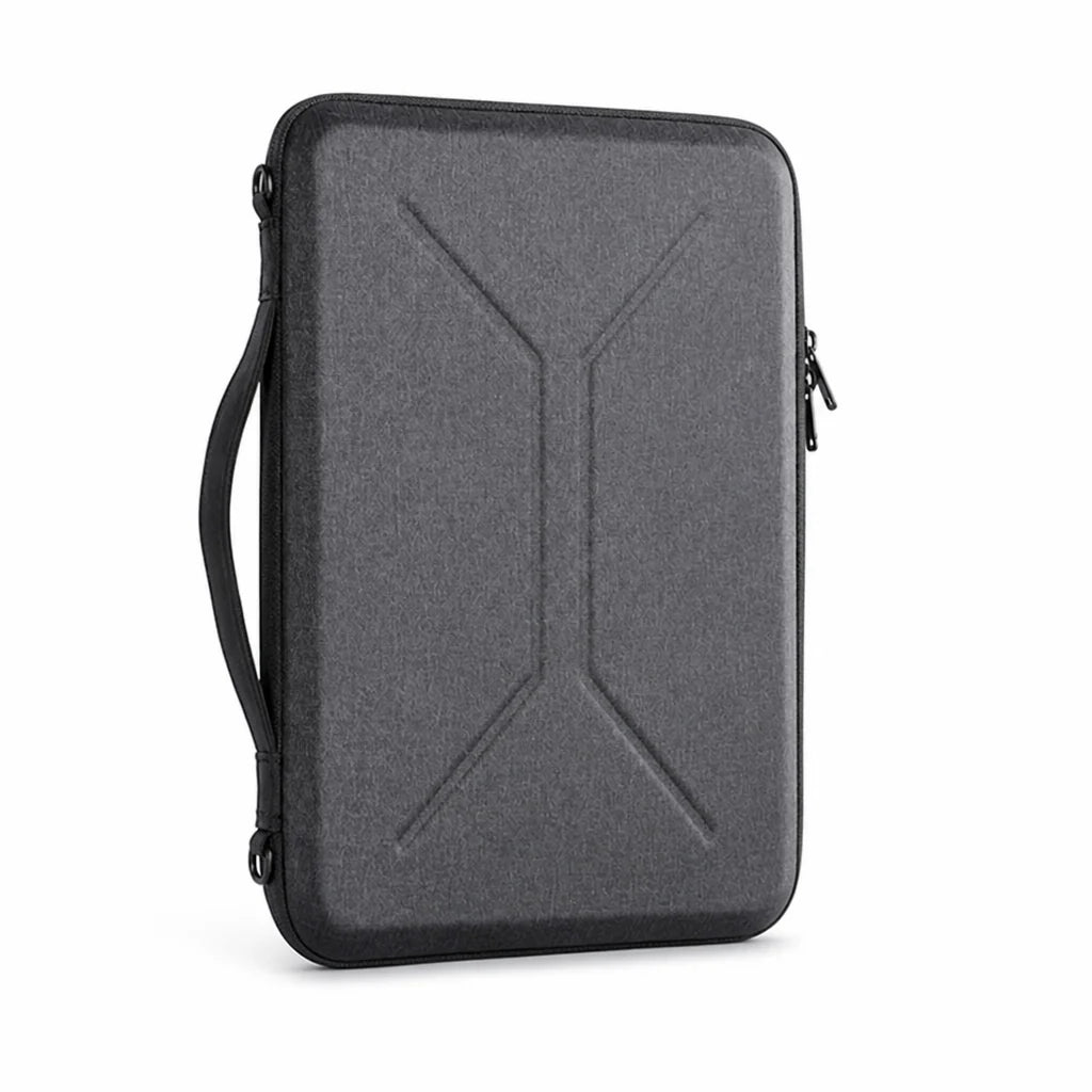 Water-resistant, padded tablet case with zipper (13.3 inch / 33 cm)