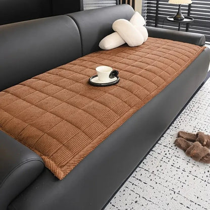 LuxeShield™ Quilted Mat — Transform Your Sofa into a Flawless Oasis of Protection and Cozy Comfort