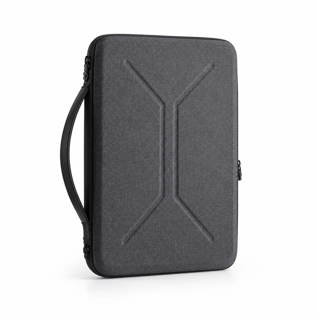 Water-resistant, padded tablet case with zipper (13.3 inch / 33 cm)