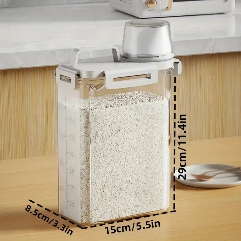 Storage Container with Freshness Lid 2.5L