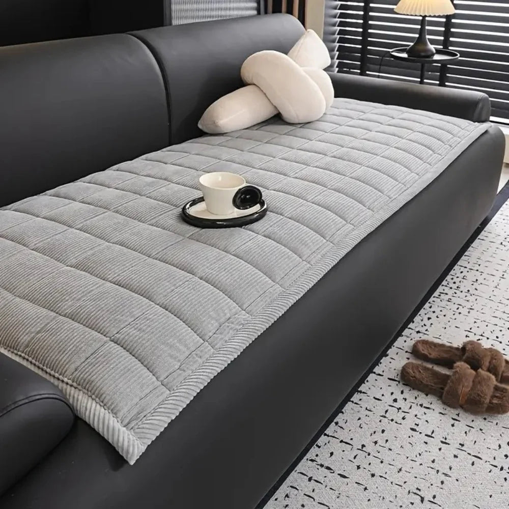 LuxeShield™ Quilted Mat — Transform Your Sofa into a Flawless Oasis of Protection and Cozy Comfort