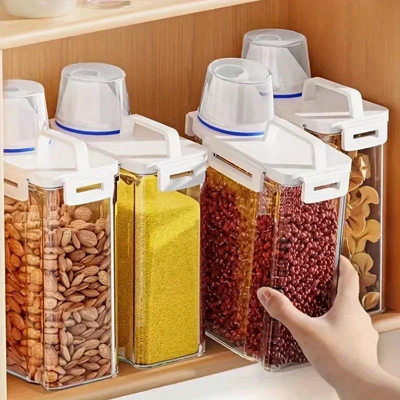Storage Container with Freshness Lid 2.5L