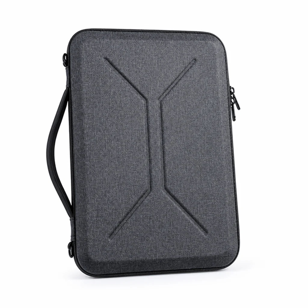 Water-resistant, padded tablet case with zipper (13.3 inch / 33 cm)