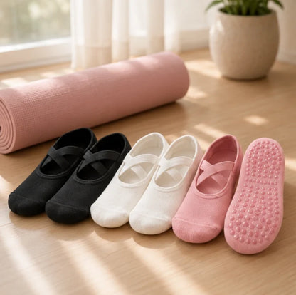 Pilates Socks with Non-Slip Grips – Set of 3
