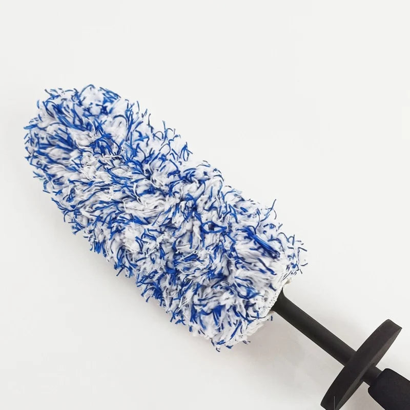 WheelGlow microfiber rim brush scratch-free