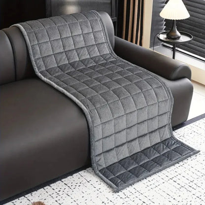 LuxeShield™ Quilted Mat — Transform Your Sofa into a Flawless Oasis of Protection and Cozy Comfort