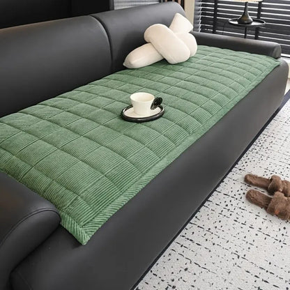 LuxeShield™ Quilted Mat — Transform Your Sofa into a Flawless Oasis of Protection and Cozy Comfort