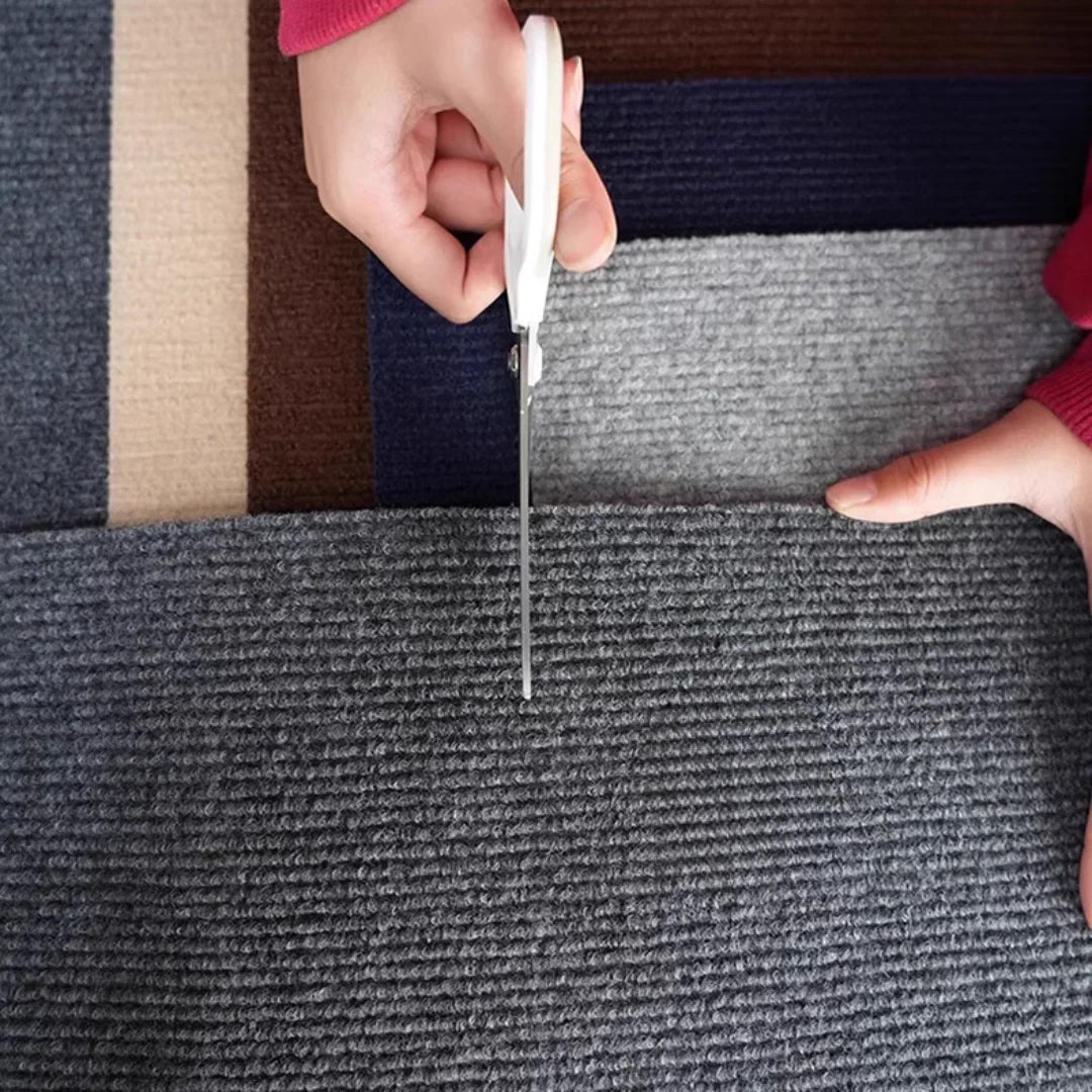 ScratchSafe™ — Transform Your Furniture into Cat-Proof Comfortable Oases Without Scratch Damage