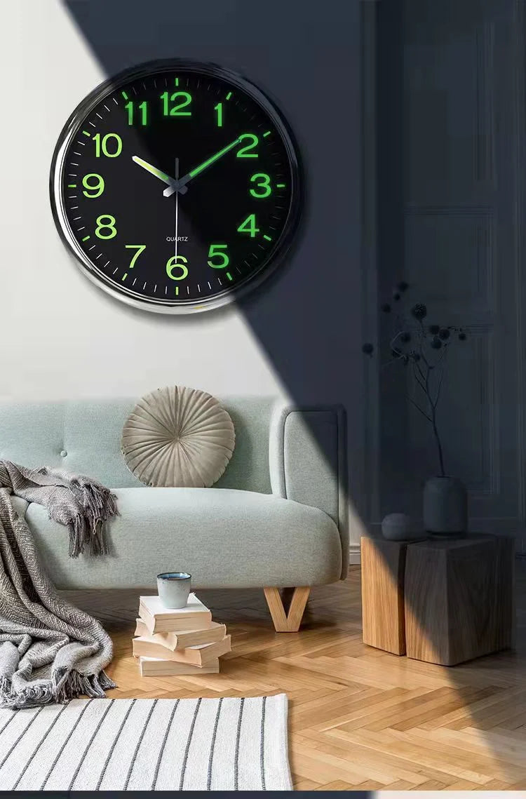 Glowing Wall Clock 30 cm – Silent